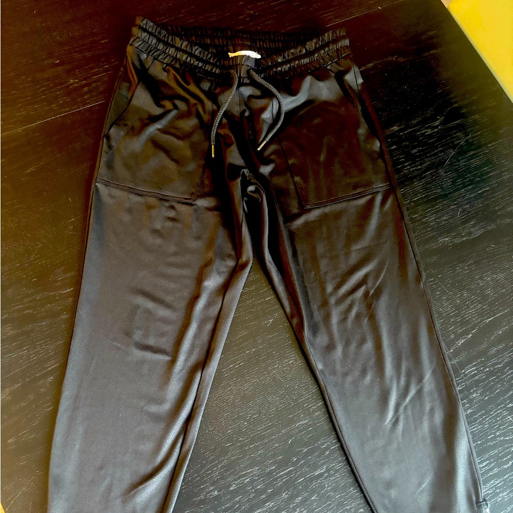 Women’s Six/Fifty Black Jogger Pants